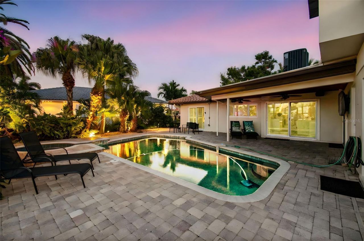 2085 Massachusetts Avenue Ne, Saint Petersburg, FL 33703 Photo