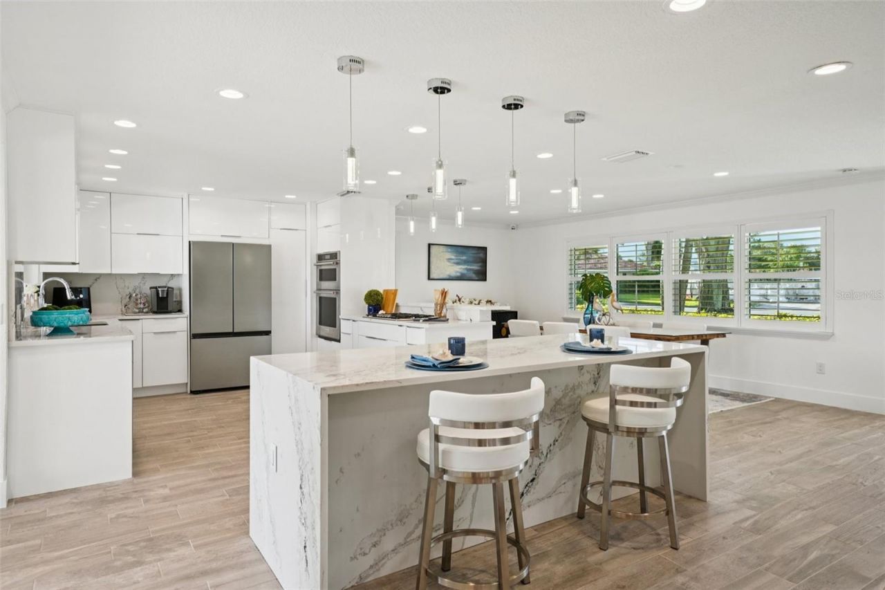 2085 Massachusetts Avenue Ne, Saint Petersburg, FL 33703 Photo