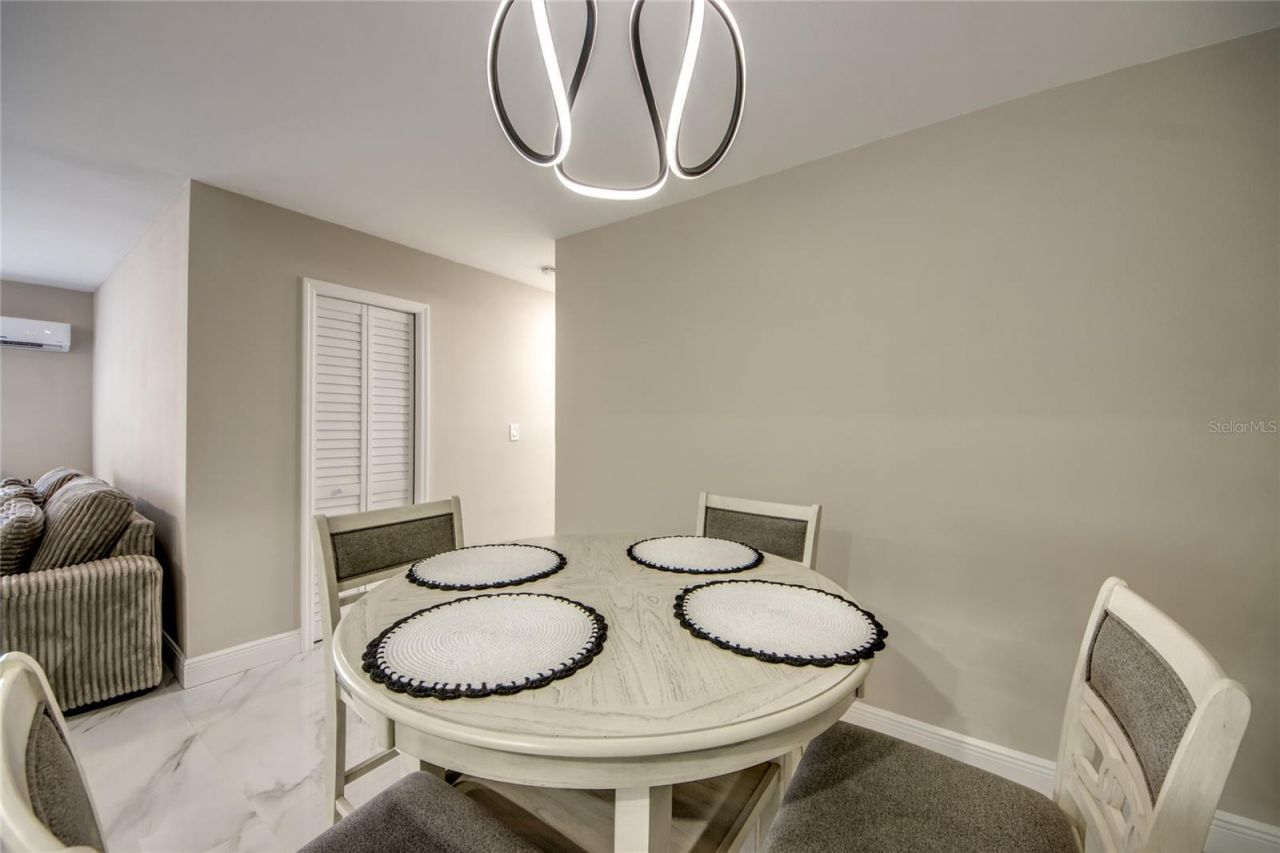 2544 1st Street, Unit 107, Fort Myers, FL 33901 Photo