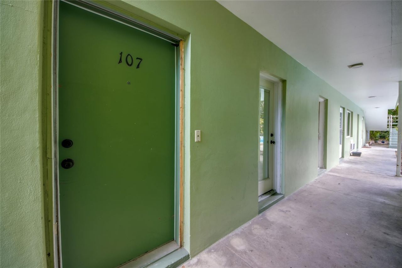 2544 1st Street, Unit 107, Fort Myers, FL 33901 Photo