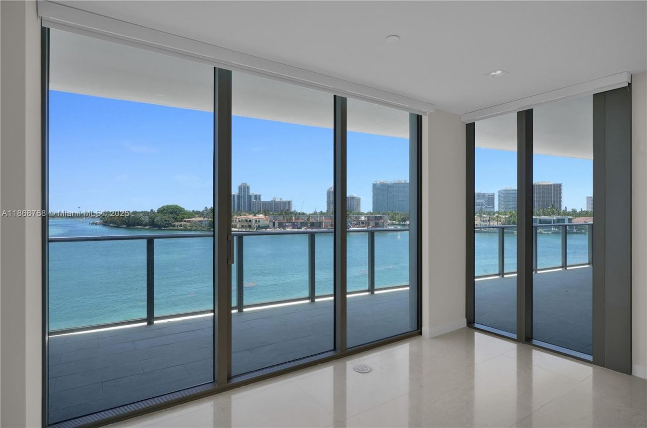 1135 103 St, Unit 505, Bay Harbor Islands, FL 33154 Photo