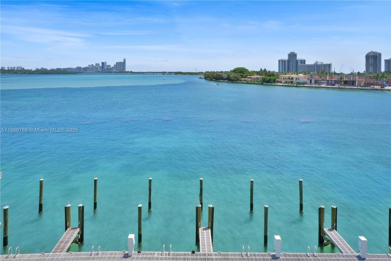 1135 103 St, Unit 505, Bay Harbor Islands, FL 33154 Photo