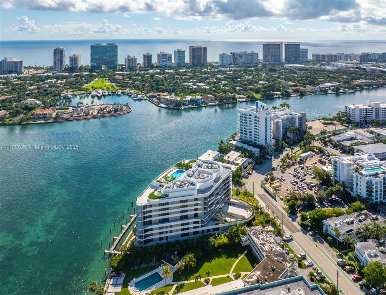 1135 103 St, Unit 505, Bay Harbor Islands, FL 33154 Photo