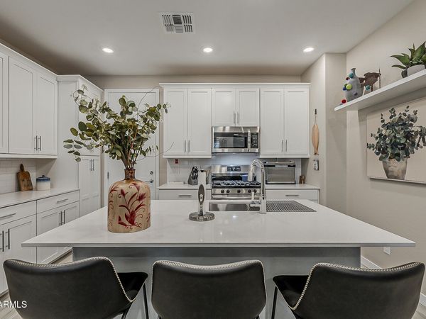 4077 S SABRINA Drive, Unit 70, Chandler, AZ 85248