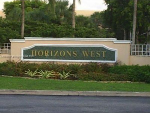 8420 SW 133rd Ave Rd, Unit 213, Miami, FL 33183