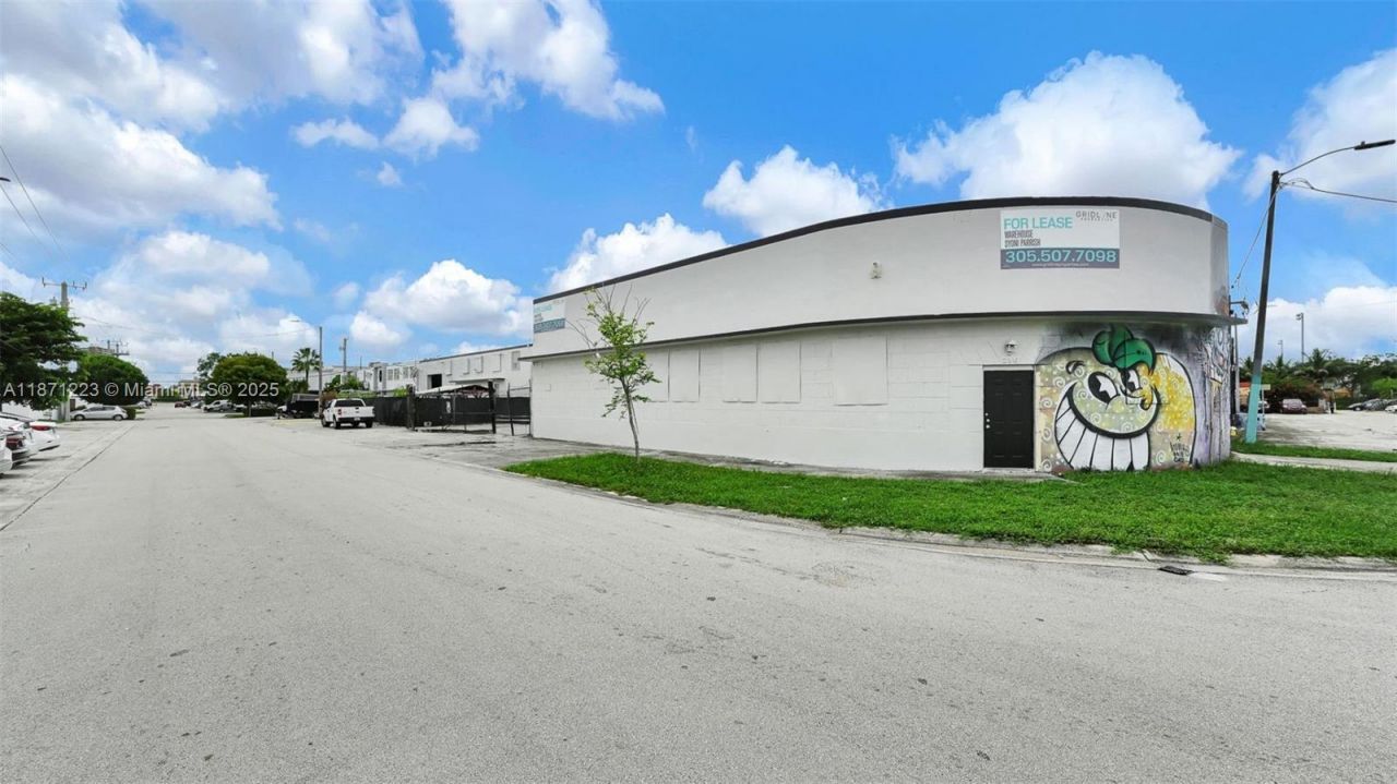 286 NE 67th St, Miami, FL 33138 Photo