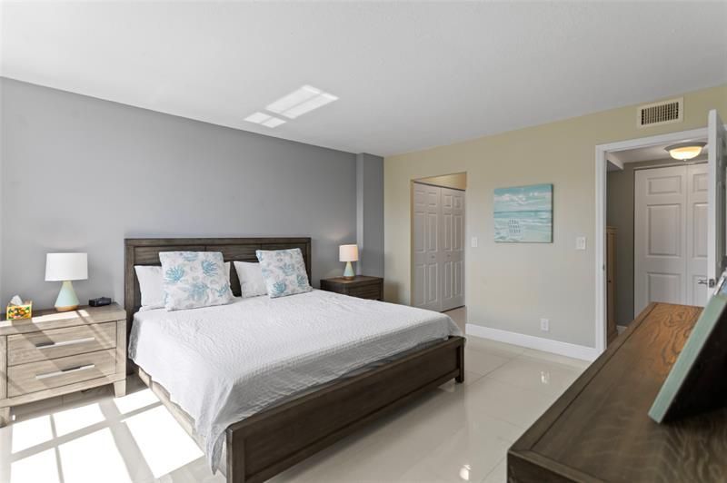 16 Royal Palm Way, Unit 302, Boca Raton, FL 33432 Photo