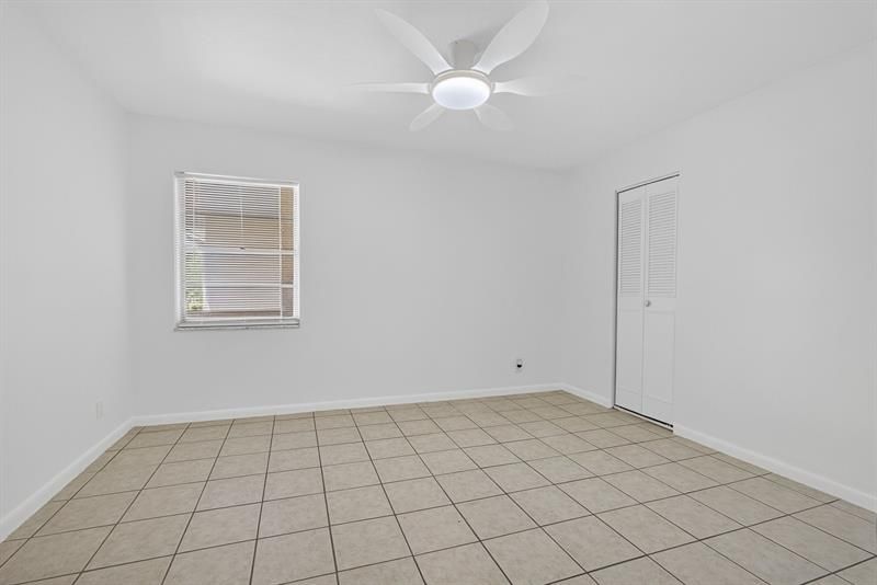 126 Sparrow Dr, Unit 10-B, Royal Palm Beach, FL 33411 Photo