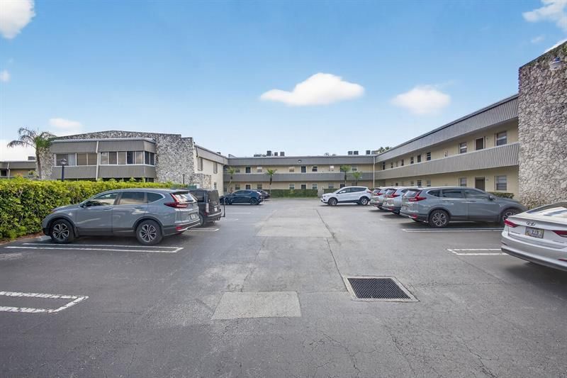 126 Sparrow Dr, Unit 10-B, Royal Palm Beach, FL 33411 Photo