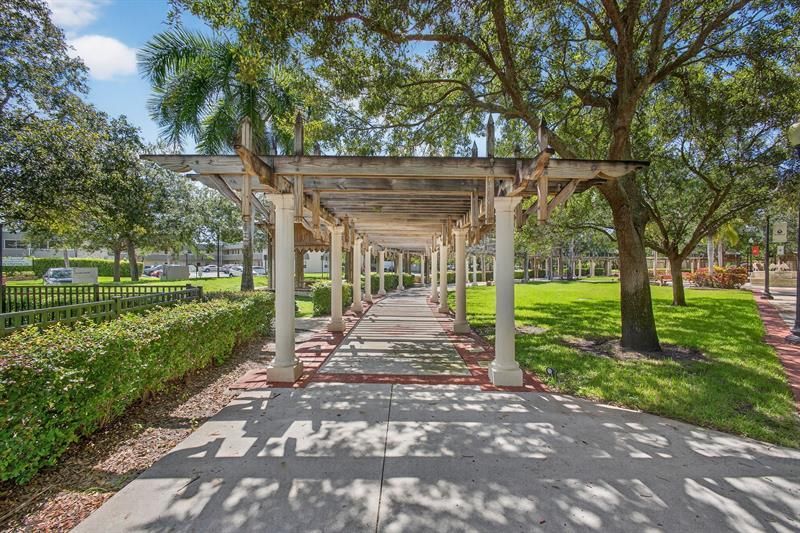 126 Sparrow Dr, Unit 10-B, Royal Palm Beach, FL 33411 Photo