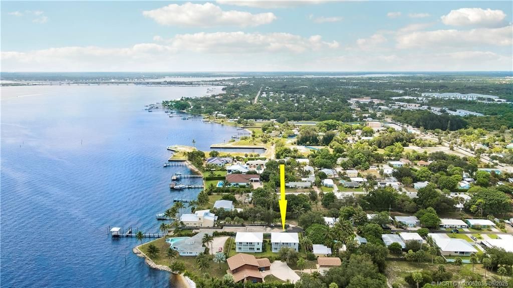 1023 NE Orange Avenue, Jensen Beach, FL 34957 Photo