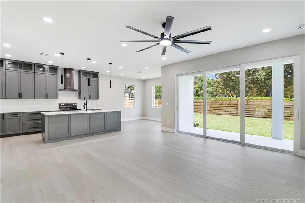 1023 NE Orange Avenue, Jensen Beach, FL 34957 Photo