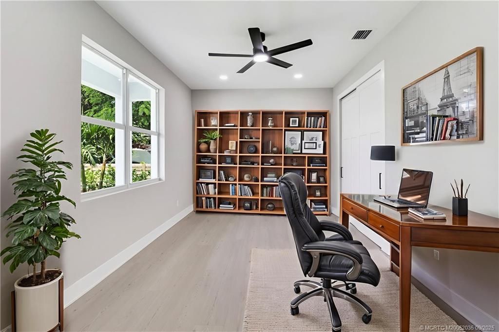 1023 NE Orange Avenue, Jensen Beach, FL 34957 Photo