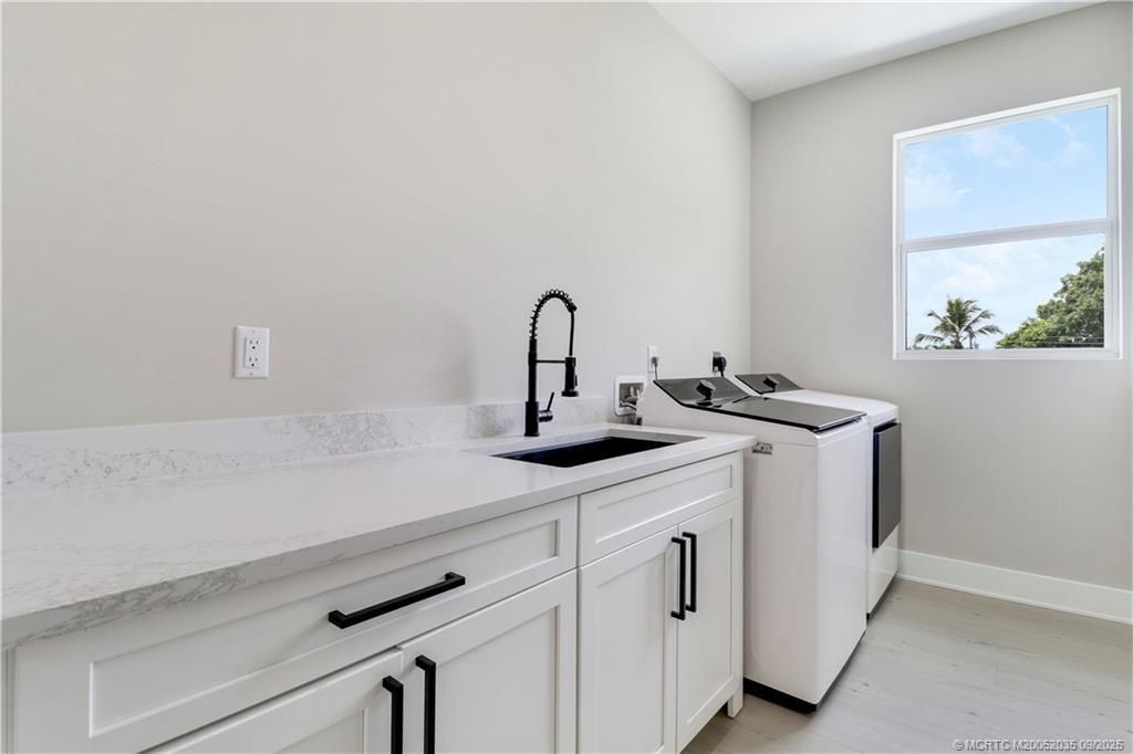 1023 NE Orange Avenue, Jensen Beach, FL 34957 Photo