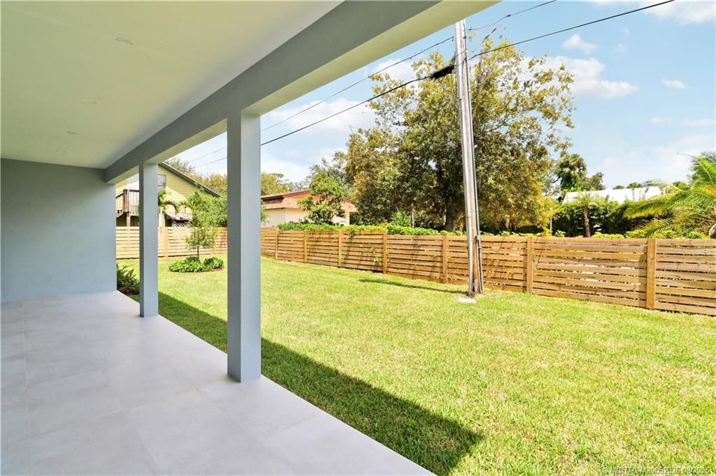 1023 NE Orange Avenue, Jensen Beach, FL 34957 Photo