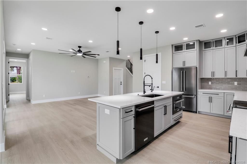 1013 NE Orange Avenue, Jensen Beach, FL 34957 Photo