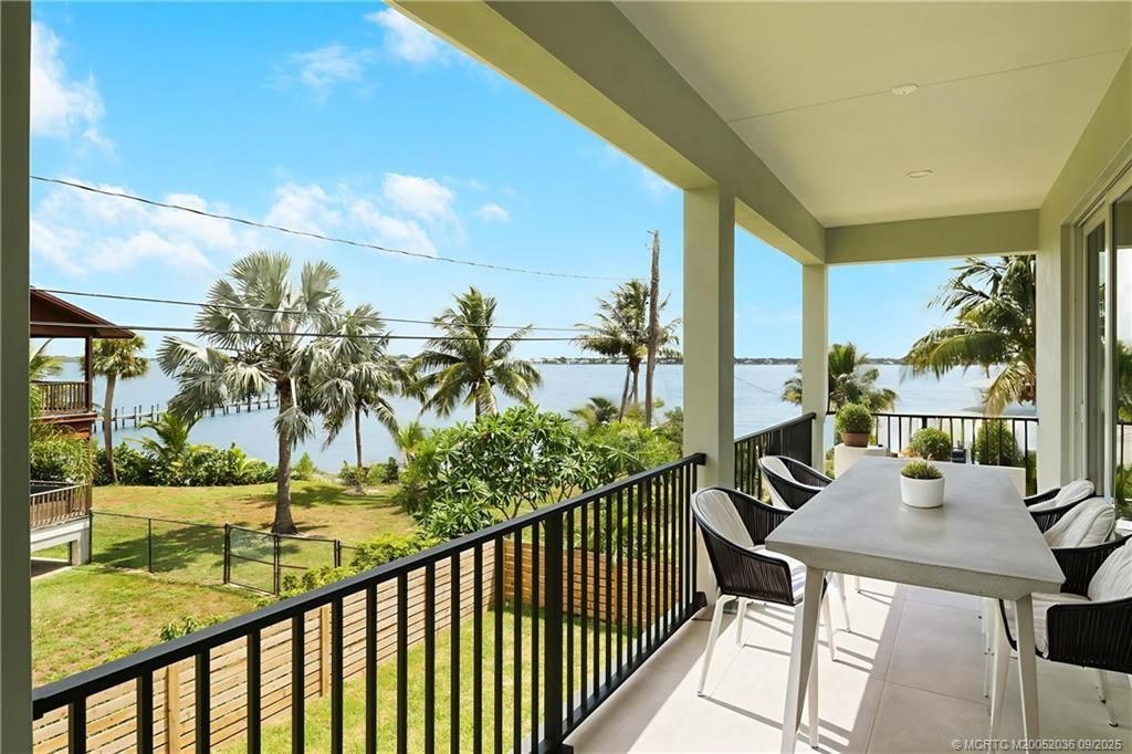 1013 NE Orange Avenue, Jensen Beach, FL 34957 Photo