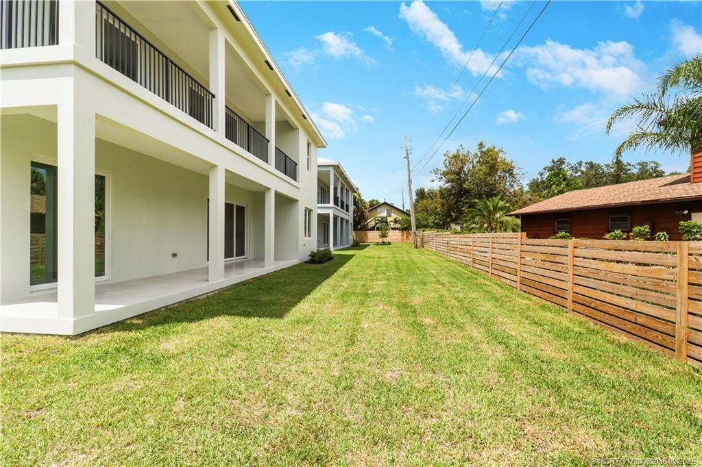 1013 NE Orange Avenue, Jensen Beach, FL 34957 Photo
