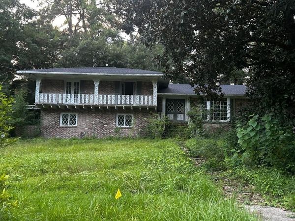 210 Court Street, Chickasaw, AL 36611