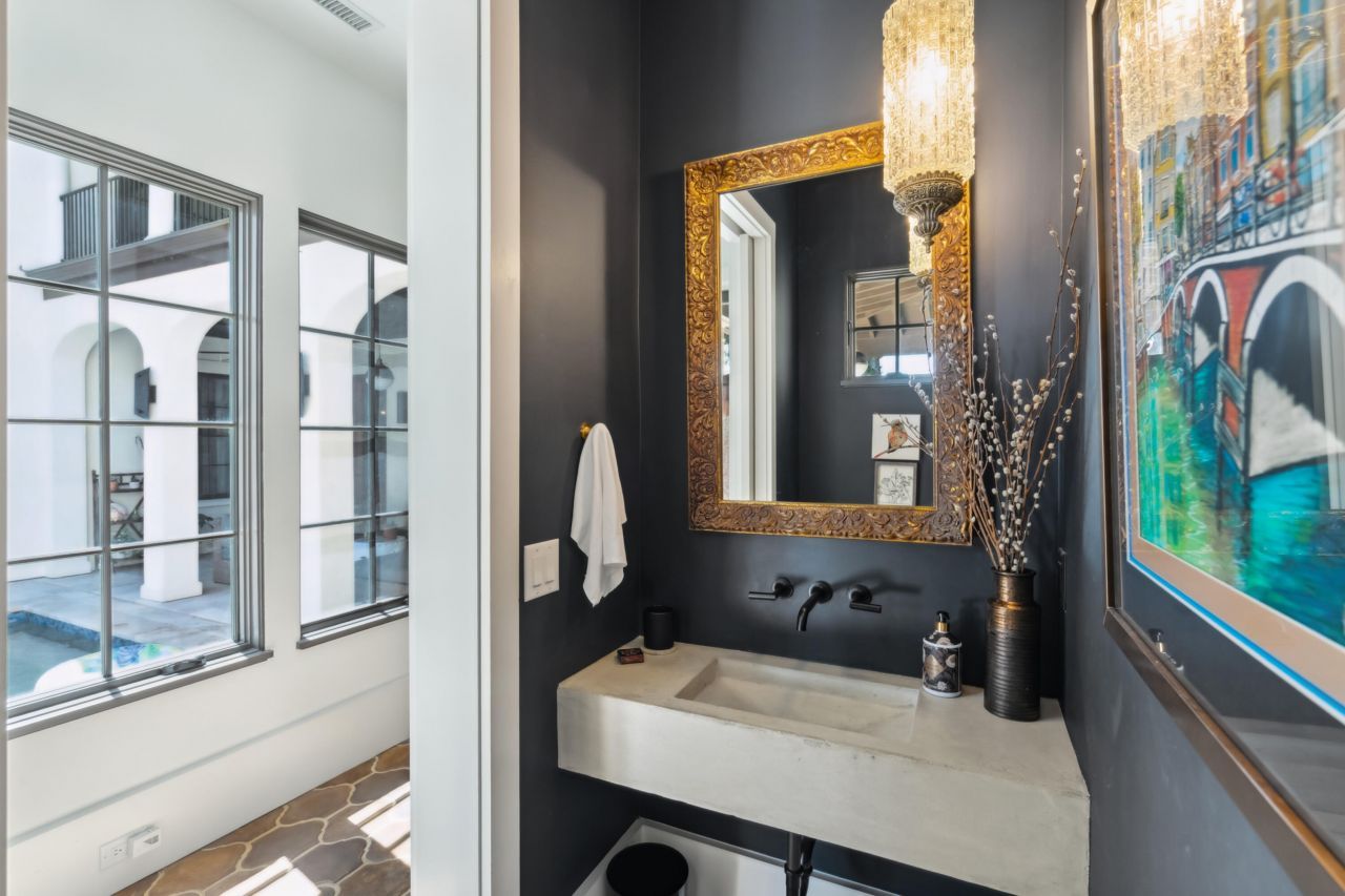 134 3rd Avenue Photo 24