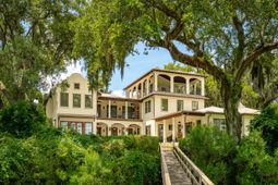 134 3rd Avenue photo 4