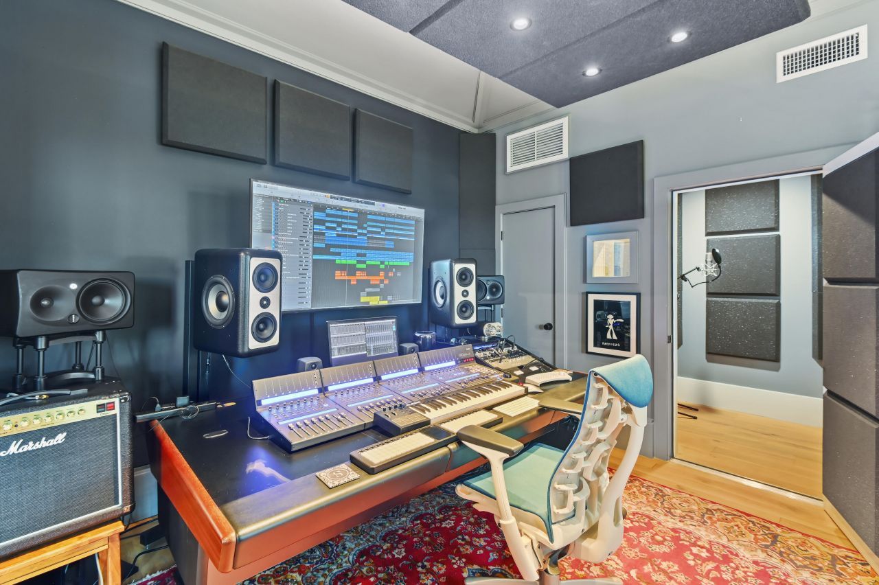 134 3rd Avenue Photo 55