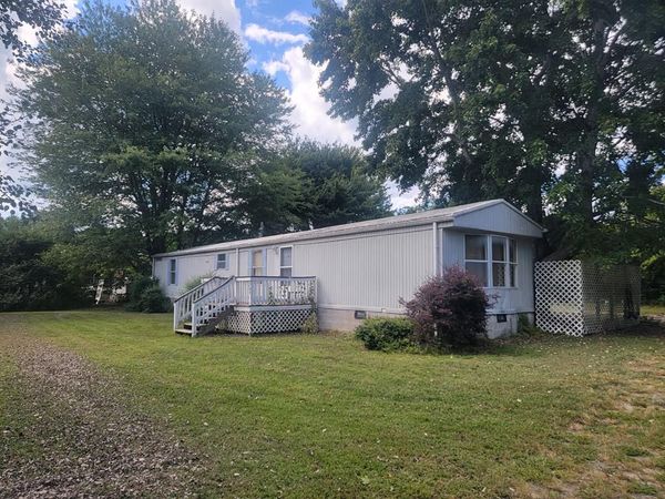 367 Barricks Mill Rd., TOPPING, VA 23169