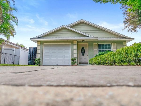 2033 GARWOOD DRIVE, ORLANDO, FL 32822