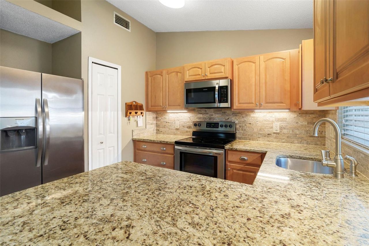2033 Garwood Drive, Orlando, FL 32822 Photo