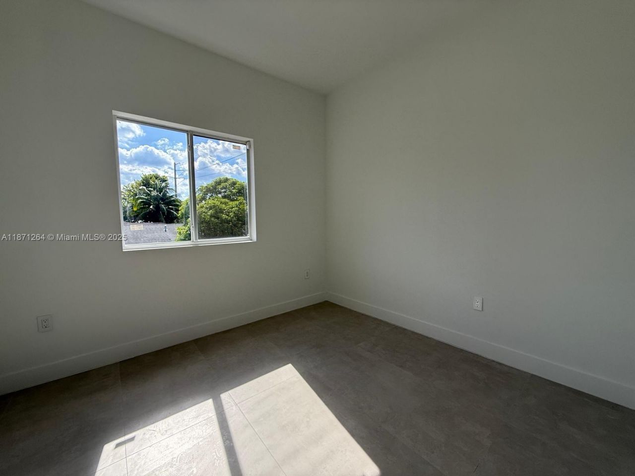 2788 NW 9th Pl, Fort Lauderdale, FL 33311 Photo