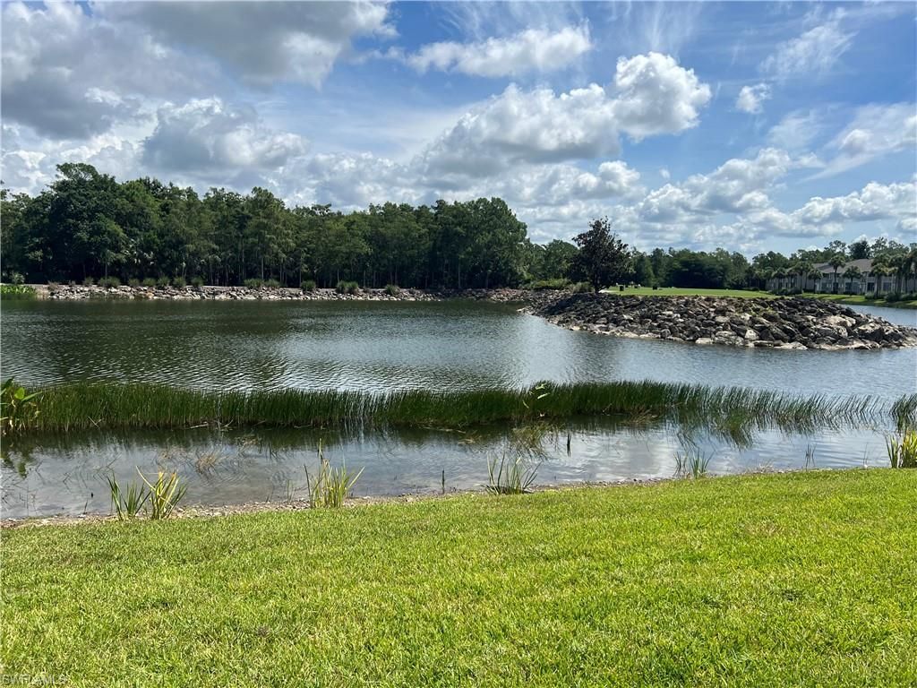 8555 Naples Heritage Dr, Unit 214, Naples, FL 34112 Photo