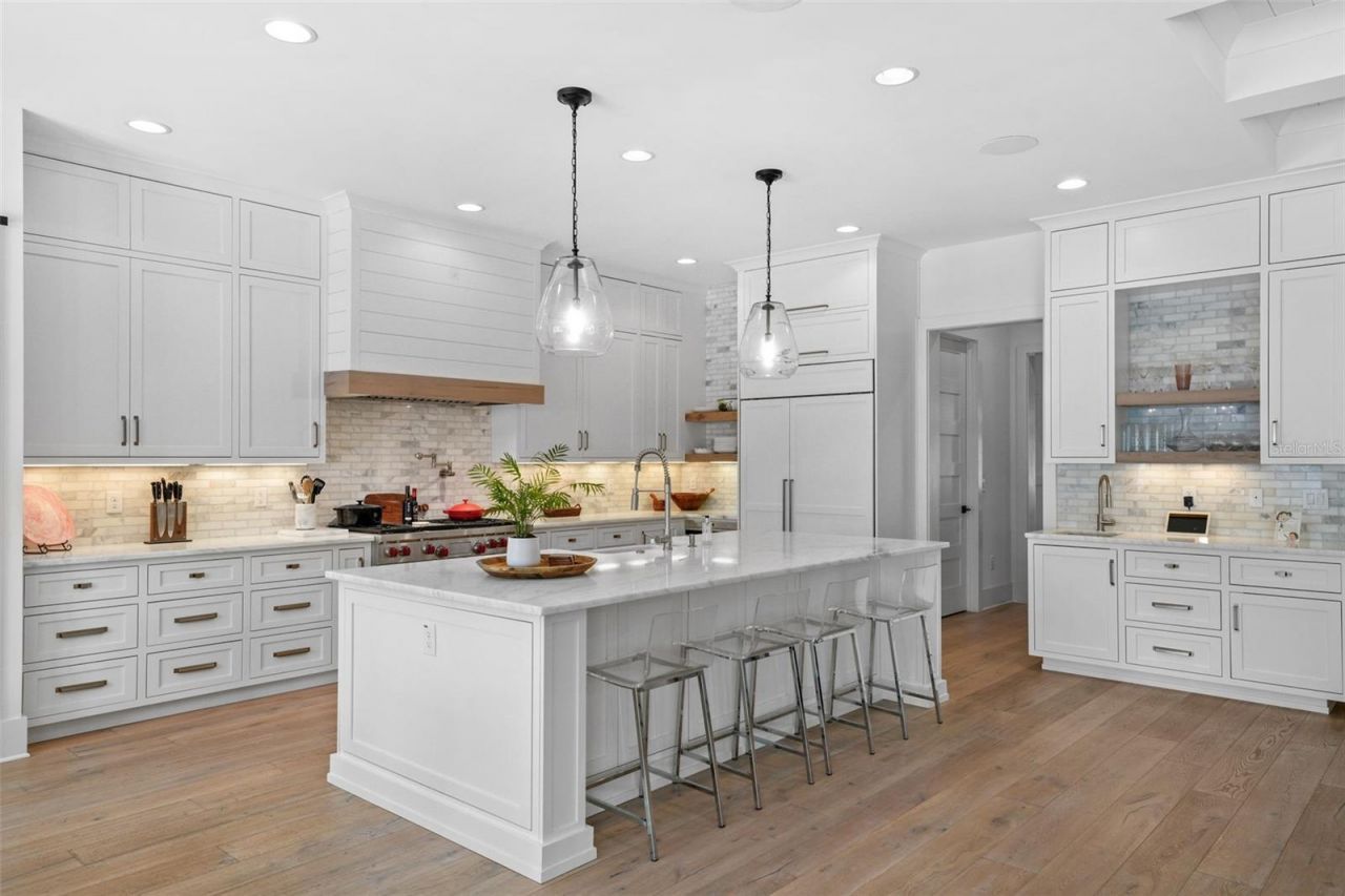 555 Suwanee Circle, Tampa, FL 33606 Photo