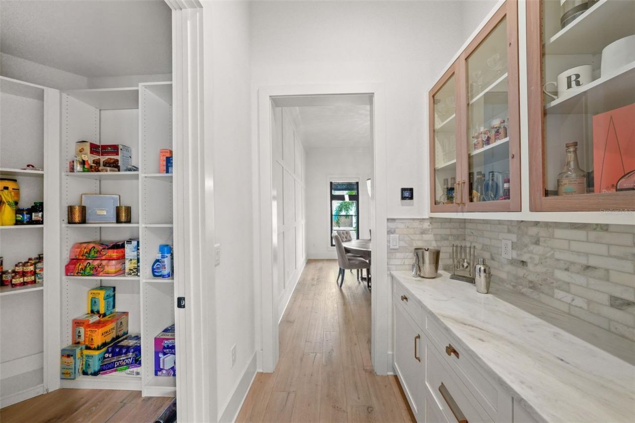 555 Suwanee Circle, Tampa, FL 33606 Photo