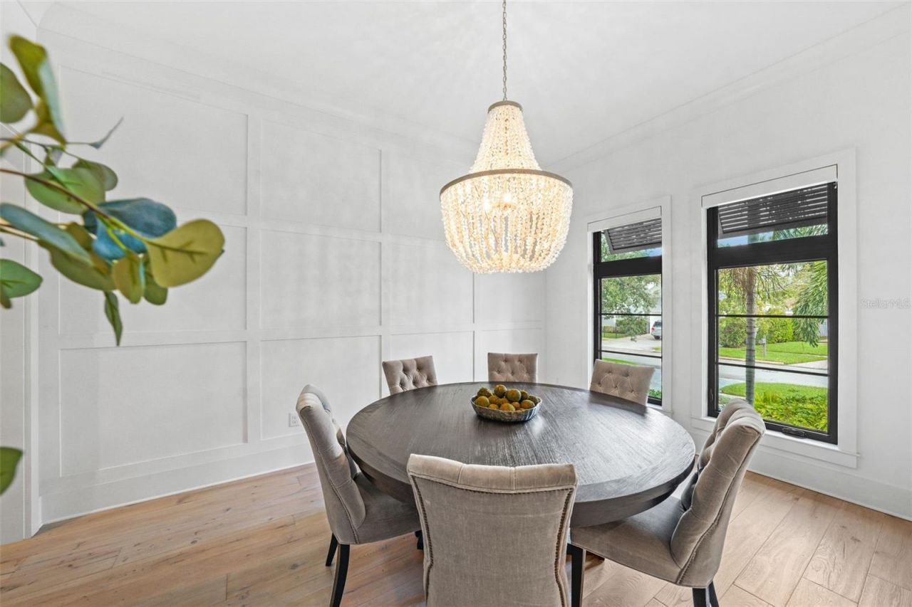 555 Suwanee Circle, Tampa, FL 33606 Photo