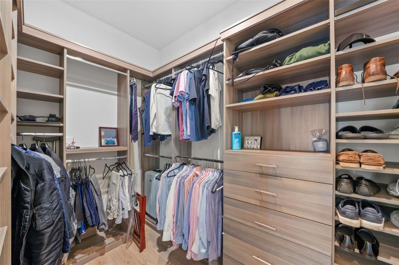 555 Suwanee Circle, Tampa, FL 33606 Photo