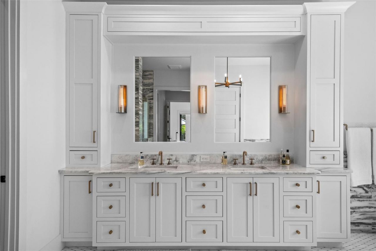 555 Suwanee Circle, Tampa, FL 33606 Photo