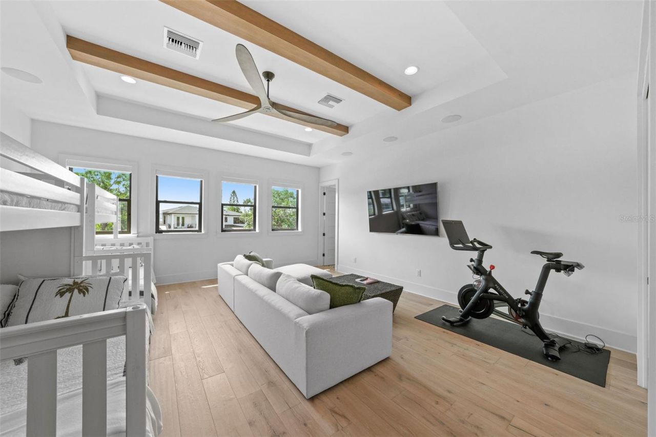 555 Suwanee Circle, Tampa, FL 33606 Photo