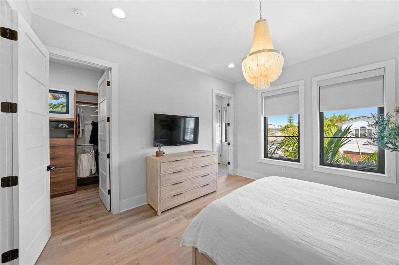 555 Suwanee Circle, Tampa, FL 33606 Photo