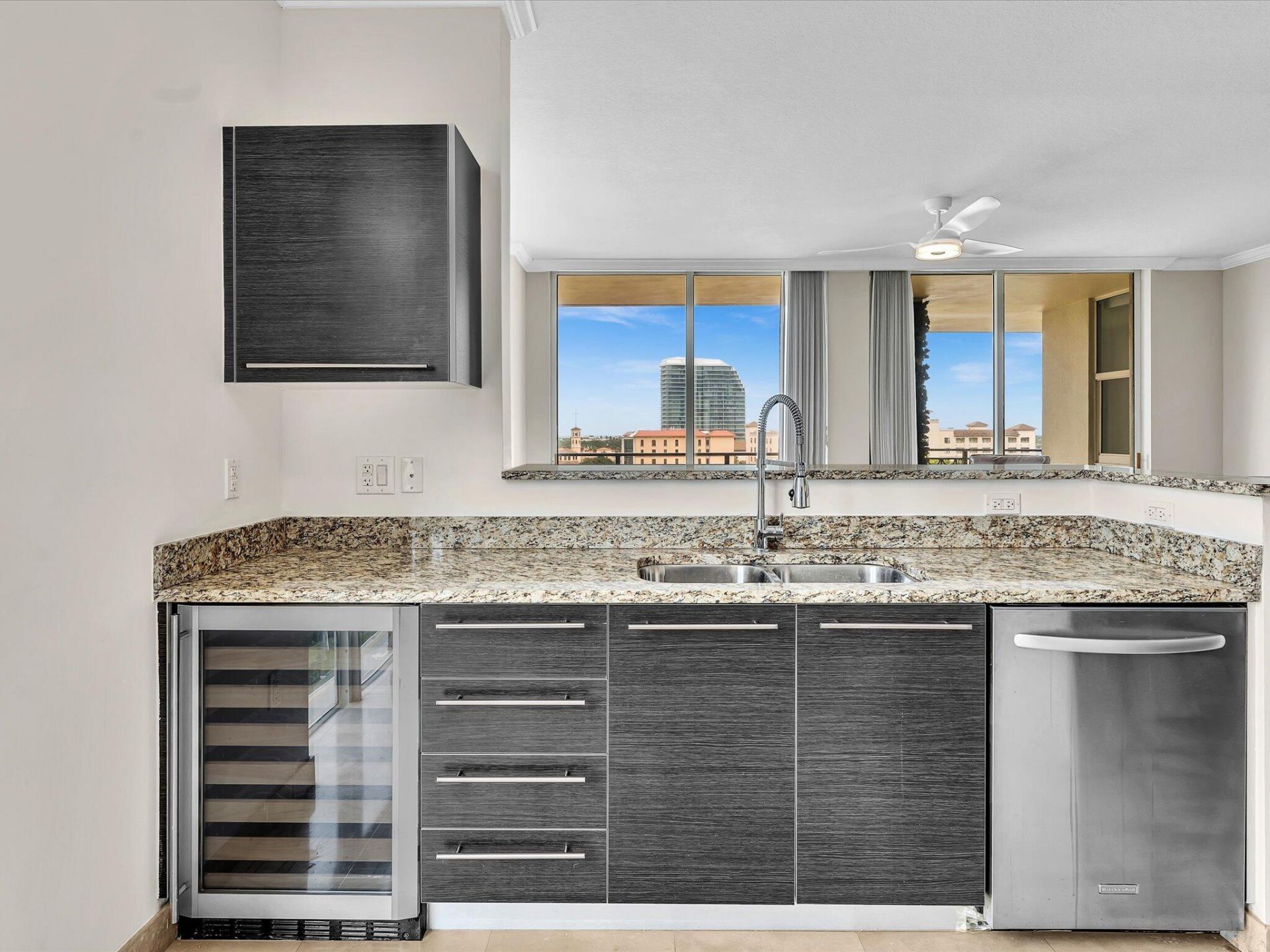 550 Okeechobee Boulevard, Unit 802, West Palm Beach, FL 33401 Photo