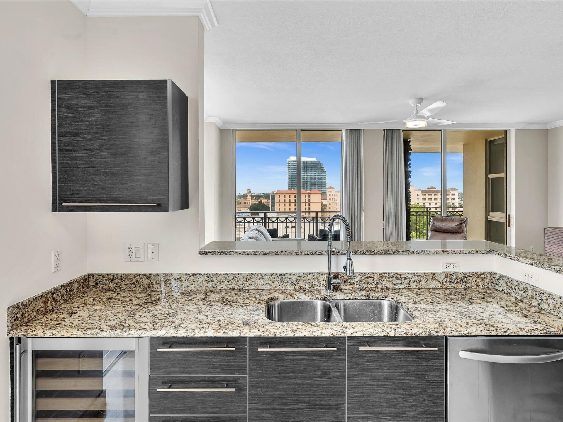 550 Okeechobee Boulevard, Unit 802, West Palm Beach, FL 33401 Photo