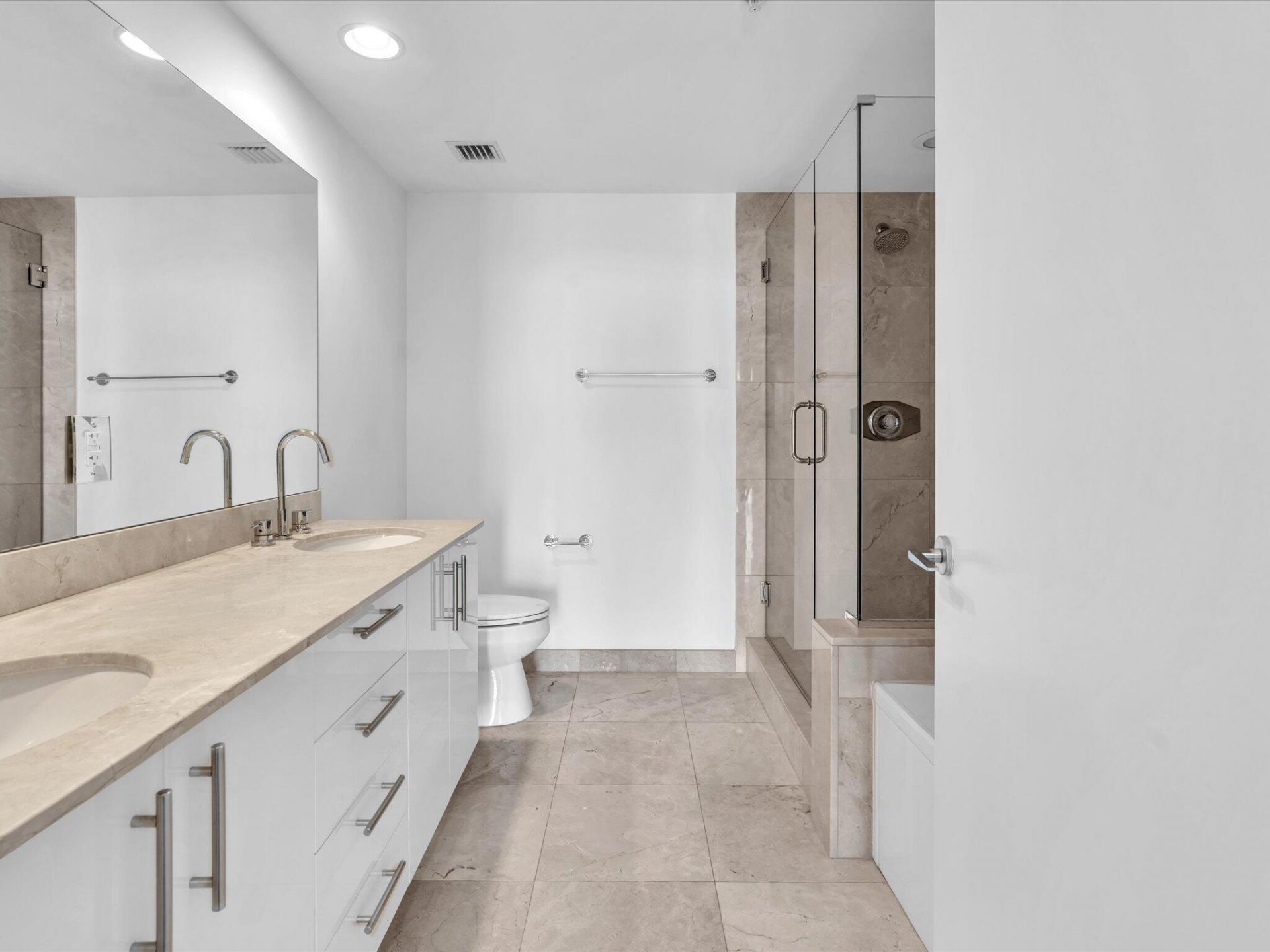 550 Okeechobee Boulevard, Unit 802, West Palm Beach, FL 33401 Photo