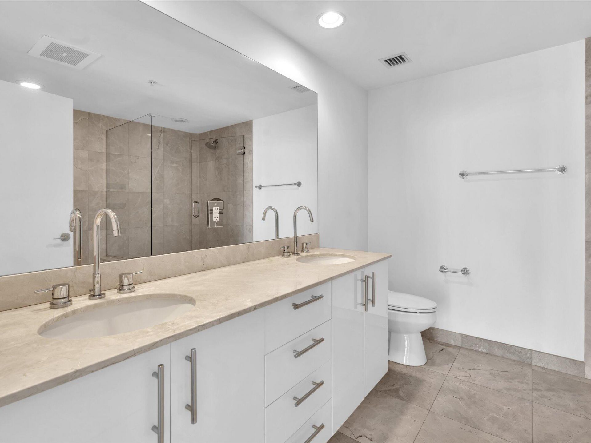 550 Okeechobee Boulevard, Unit 802, West Palm Beach, FL 33401 Photo