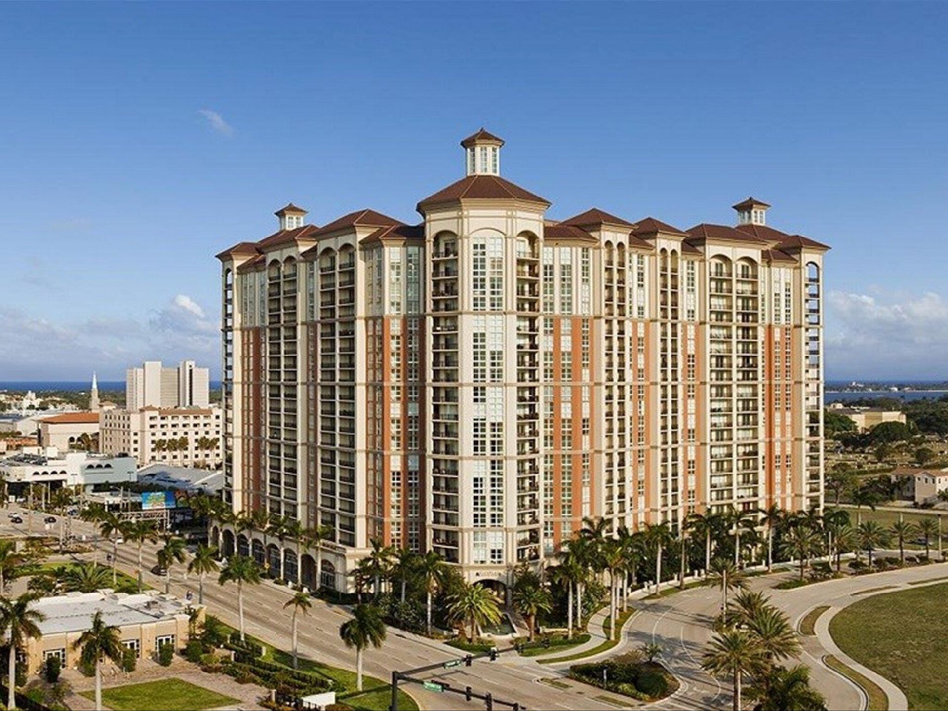 550 Okeechobee Boulevard, Unit 802, West Palm Beach, FL 33401 Photo