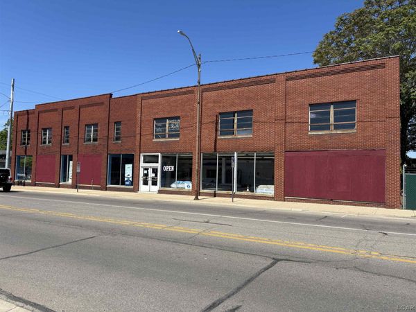 148 S Winter, Adrian, MI 49221
