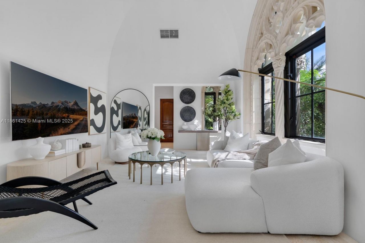 1840 S Bayshore Ln, Miami, FL 33133 Photo