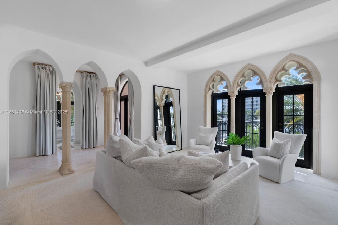 1840 S Bayshore Ln, Miami, FL 33133 Photo