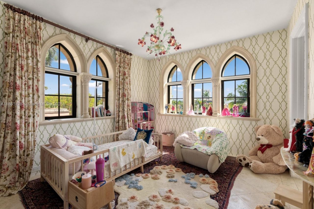 1840 S Bayshore Ln, Miami, FL 33133 Photo