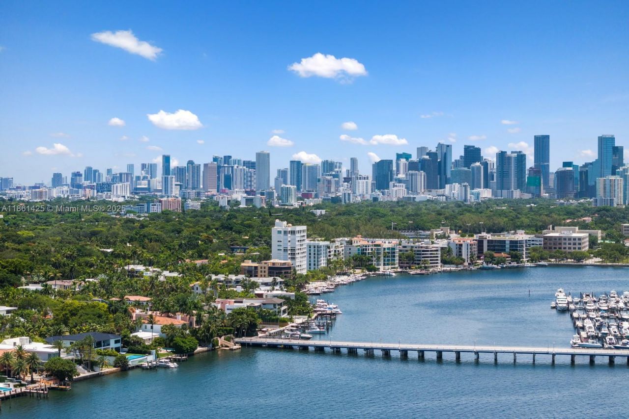 1840 S Bayshore Ln, Miami, FL 33133 Photo