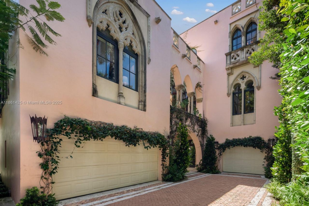 1840 S Bayshore Ln, Miami, FL 33133 Photo