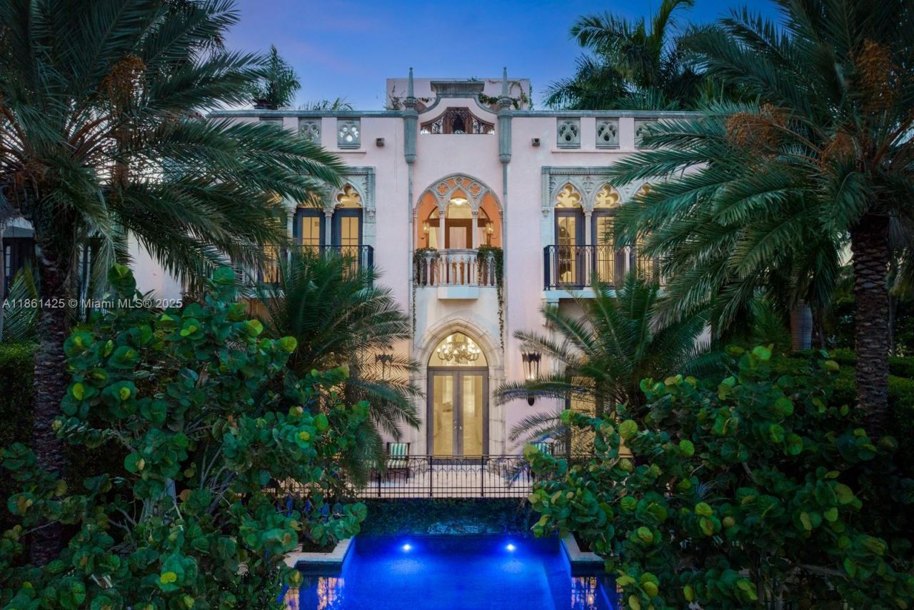 1840 S Bayshore Ln, Miami, FL 33133 Photo